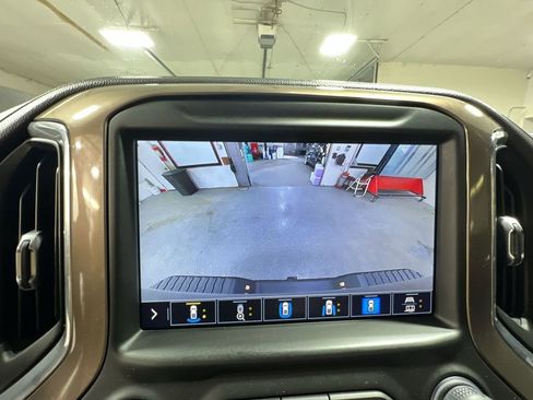 Certified 2022 Chevrolet Silverado 3500 High Country w/ Z71 Off-Road Package image 15