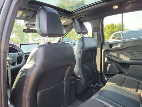 Certified 2023 Ford Escape ST-Line w/ Tech Pack #1 AWD/4WD image 28