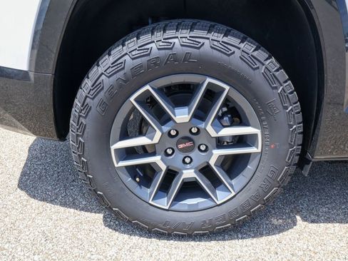New 2026 GMC Terrain AT4 w/ Technology Package II AWD/4WD image 37