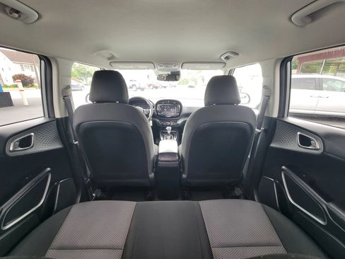 Used 2022 Kia Soul LX w/ Technology Package FWD image 15