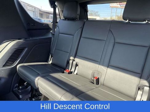 Used 2022 Chevrolet Tahoe Z71 w/ Luxury Package image 15