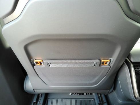 Used 2022 Rivian R1T Adventure AWD/4WD image 31