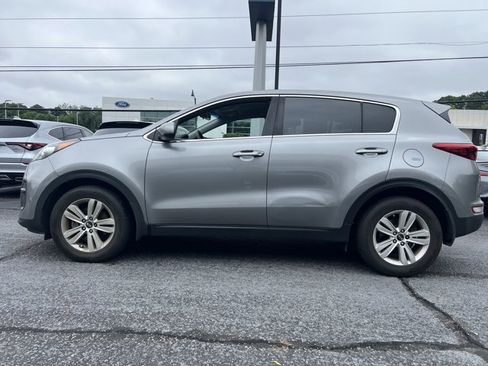 Certified 2019 Kia Sportage LX FWD image 2