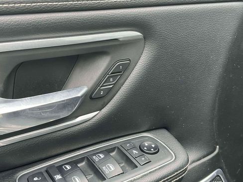 Used 2020 RAM 1500 Laramie w/ Sport Appearance Package AWD/4WD image 14