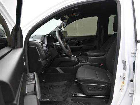 Certified 2024 Chevrolet Colorado Trail Boss w/ Advanced Trailering Package image 13