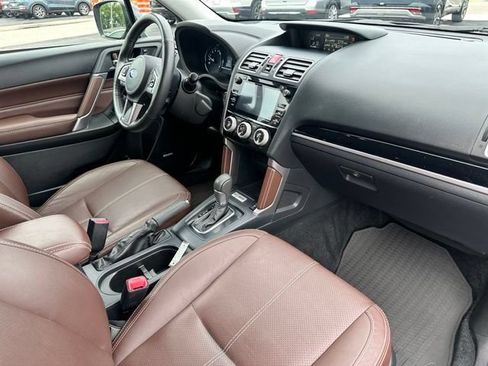 Used 2018 Subaru Forester 2.5i Touring w/ Popular Package #3B AWD/4WD image 24