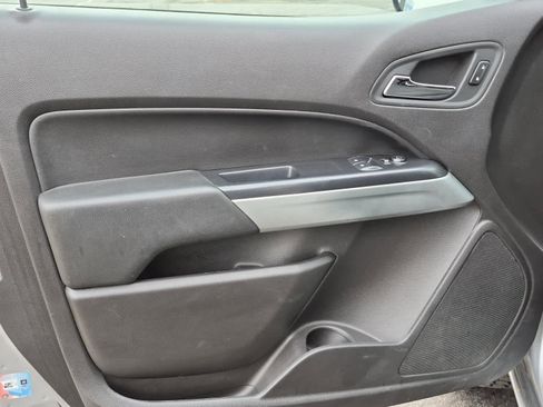 Used 2016 Chevrolet Colorado LT image 9