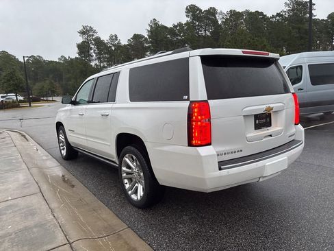 Used 2019 Chevrolet Suburban Premier w/ Premier Plus Edition image 56