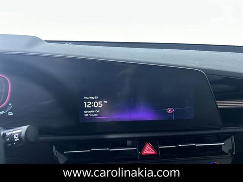 New 2023 Kia Niro EX Touring image 20