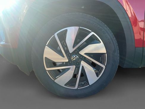 Used 2025 Volkswagen Atlas SEL image 14