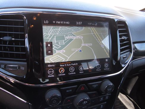 Used 2021 Jeep Grand Cherokee Trailhawk w/ Premium Lighting Group AWD/4WD image 20