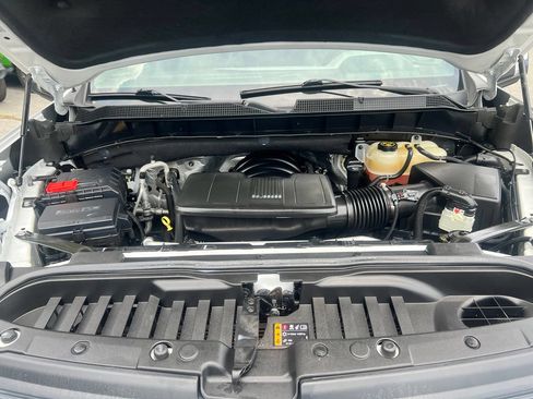 Used 2022 Chevrolet Silverado 1500 LTZ AWD/4WD image 33