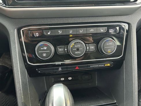 Used 2023 Volkswagen Atlas SE w/ Panoramic Sunroof Package AWD/4WD image 14