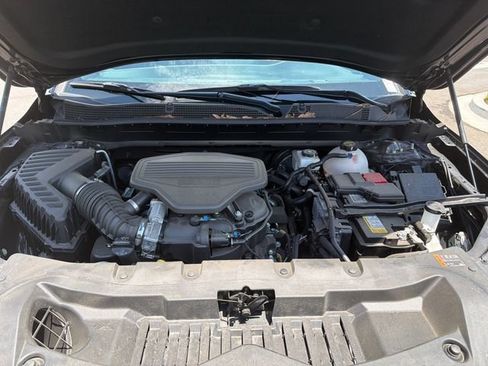 Used 2025 Chevrolet Blazer RS FWD image 21