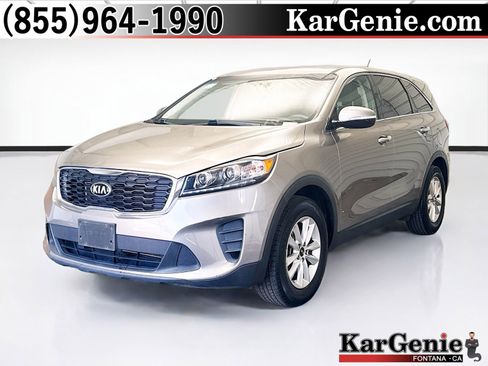 Used 2019 Kia Sorento FWD image 1