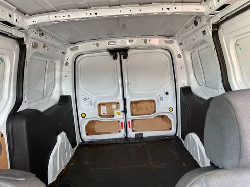 Used 2015 Ford Transit Connect XLT image 12
