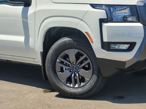 New 2026 Nissan Frontier SV w/ SV Convenience Package AWD/4WD image 2