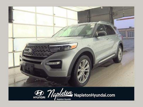 Used 2023 Ford Explorer Limited image 1