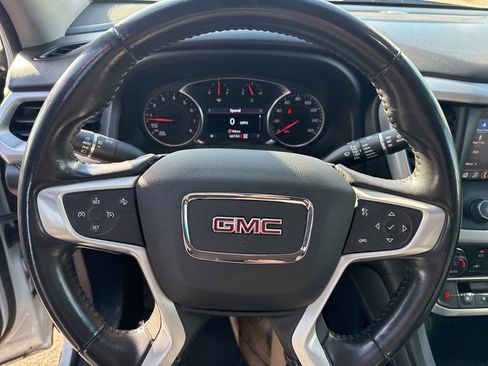 Used 2021 GMC Acadia SLT image 18