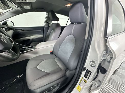 Used 2023 Toyota Camry LE FWD image 11