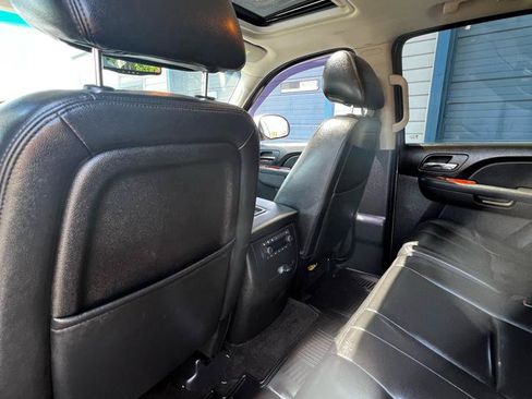 Used 2013 Chevrolet Tahoe LT w/ Luxury Package AWD/4WD image 21
