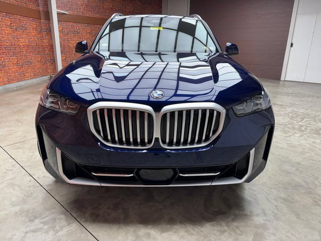 Used 2026 BMW X5 xDrive40i AWD/4WD image 8