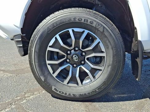 Used 2023 Toyota Tacoma TRD Sport w/ Technology Package image 30