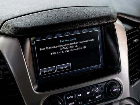 Used 2018 GMC Yukon SLT w/ Open Road Package image 31