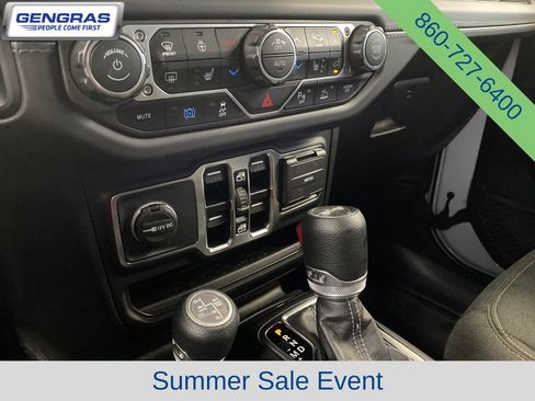 Used 2025 Jeep Wrangler Unlimited Sahara w/ Safety Group AWD/4WD image 17