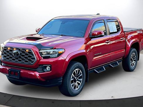 Used 2022 Toyota Tacoma TRD Sport AWD/4WD image 4