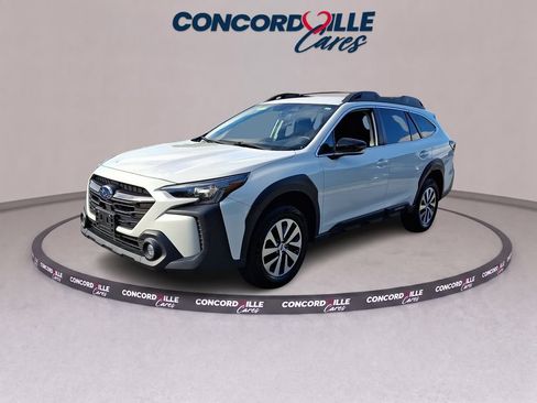 Used 2024 Subaru Outback Premium AWD/4WD image 3
