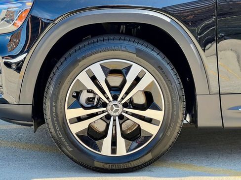 Certified 2025 Mercedes-Benz GLB 250 4MATIC image 10