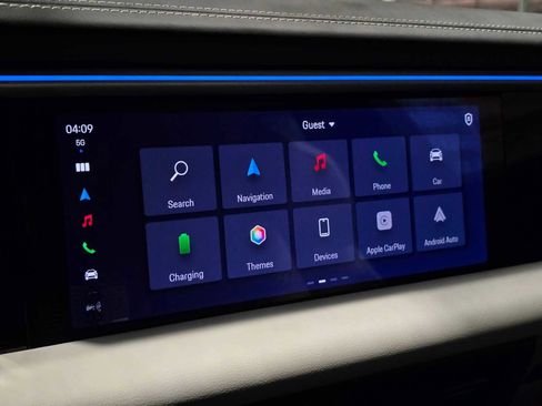 New 2025 Porsche Macan 4S Electric image 34