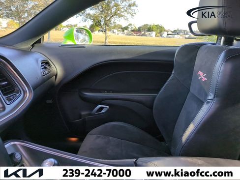 Used 2015 Dodge Challenger R/T Scat Pack w/ Leather Interior Group image 15