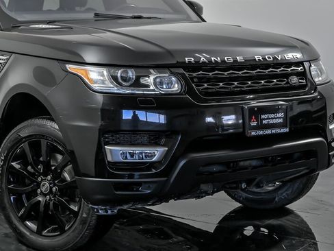 Used 2017 Land Rover Range Rover Sport HSE image 2