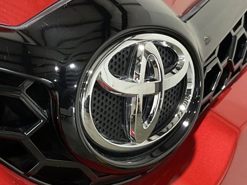 Used 2018 Toyota Corolla iM image 6