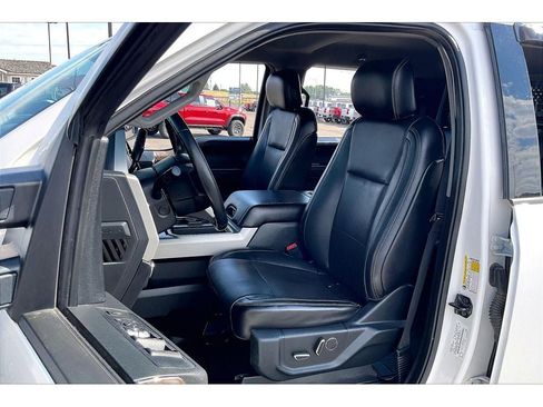 Used 2019 Ford F250 Lariat w/ Lariat Ultimate Package AWD/4WD image 26