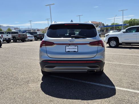Used 2023 Hyundai Santa Fe SEL image 5