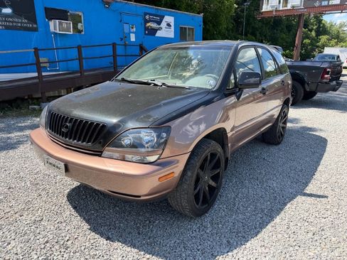 Used 1999 Lexus RX 300 4WD image 3