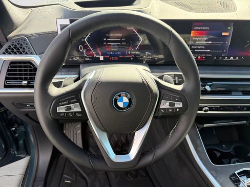 New 2026 BMW X5 xDrive50e image 11