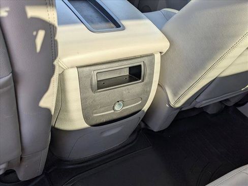 Used 2012 GMC Sierra 2500 SLT w/ SLT Convenience Package image 17