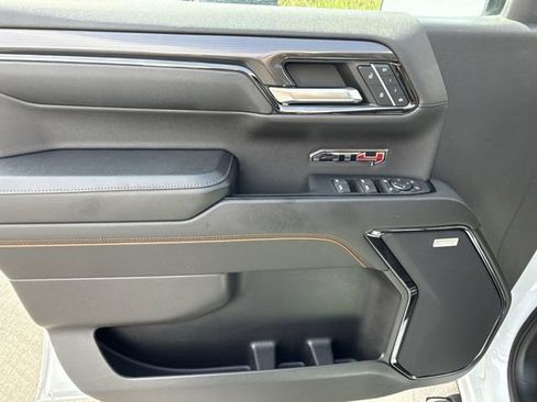 Certified 2024 GMC Sierra 1500 AT4 w/ Technology Package AWD/4WD image 22