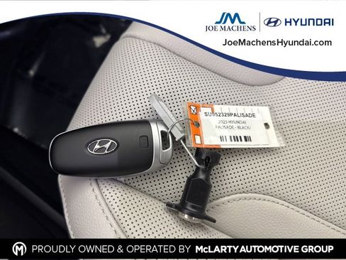 Certified 2025 Hyundai Palisade Limited image 40