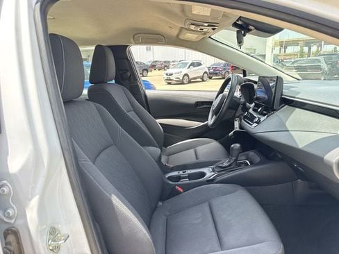 Used 2024 Toyota Corolla LE FWD image 28