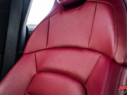 Used 2021 Porsche Taycan 4S w/ Premium Package image 24