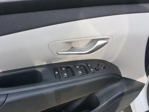 Used 2024 Hyundai Tucson SEL w/ Convenience Package FWD image 4