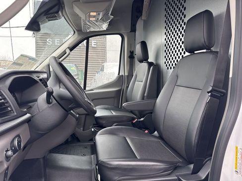 New 2026 Ford Transit 250 148 Medium Roof w/ Exterior Upgrade Package RWD image 13