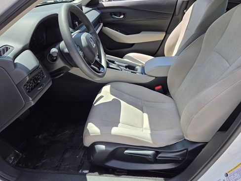 Used 2024 Honda Accord LX image 9