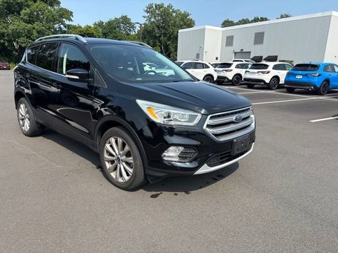 Used 2017 Ford Escape Titanium w/ Equipment Group 301A AWD/4WD image 4