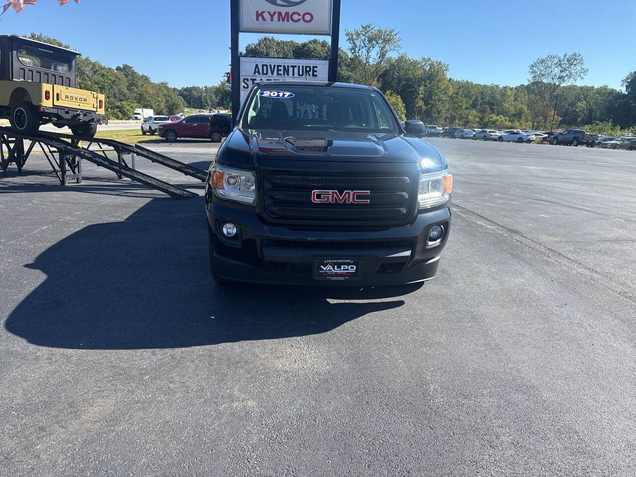 Used 2017 GMC Canyon SLE w/ Nightfall Edition AWD/4WD image 8
